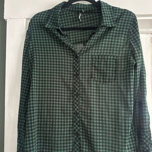 O’Neill green & black silky button down